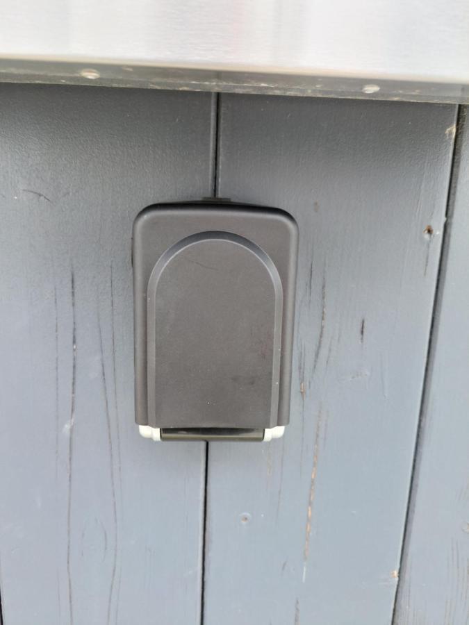 Ganze Ferienwohnung 5 Km Von Erfurt, Mit Kaffeevollautomat, Tv, Wlan, Boxspringbett, Schlafsofa Und Einkaufsmoeglichkeiten, Sehr Gute Anbindung Zur A71 Und A4, Kostenloser Oeff Parkplatz Fuer Pkw Und Transporter Elxleben ภายนอก รูปภาพ