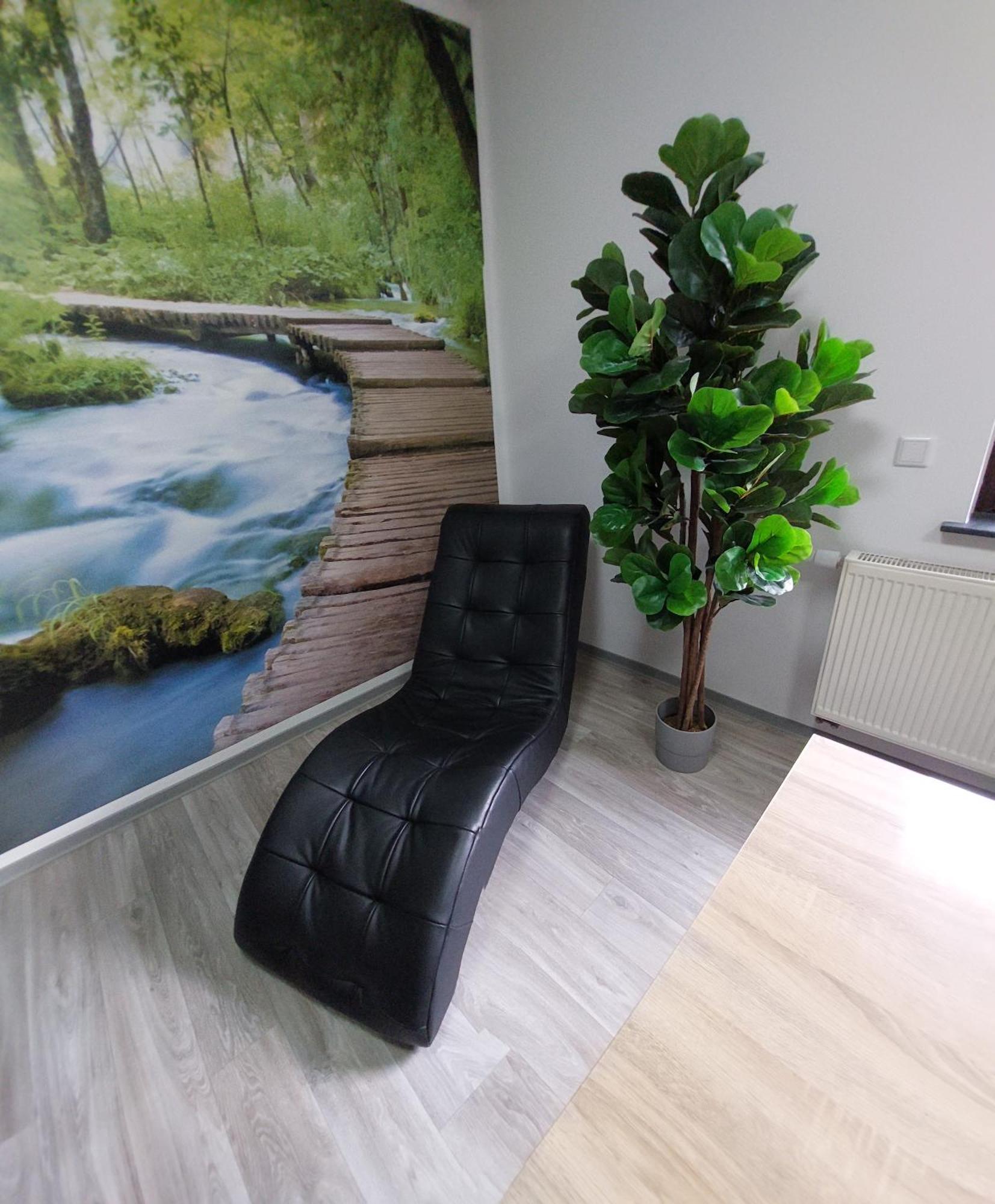 Ganze Ferienwohnung 5 Km Von Erfurt, Mit Kaffeevollautomat, Tv, Wlan, Boxspringbett, Schlafsofa Und Einkaufsmoeglichkeiten, Sehr Gute Anbindung Zur A71 Und A4, Kostenloser Oeff Parkplatz Fuer Pkw Und Transporter Elxleben ภายนอก รูปภาพ